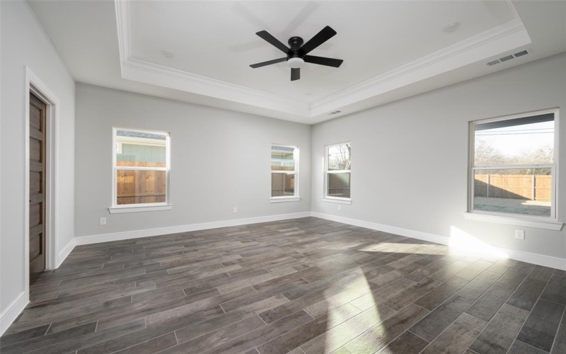 302 W Pine Street, Whitewright, TX 75491, 3 Bedrooms Bedrooms, ,2 BathroomsBathrooms,Residential,For Sale,302 W Pine Street,0,21137845