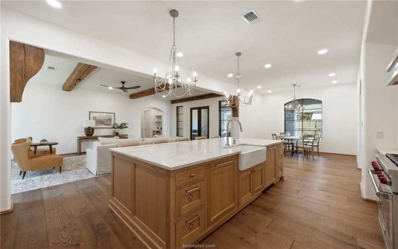 4748 Concordia Drive, Bryan, TX 77802, 4 Habitaciones Habitaciones , ,5 BañosBaños,Residential,En Venta,4748 Concordia Drive,0,25013195