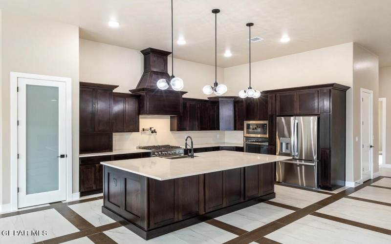 6420 CADENCE RIVER Drive, El Paso, TX 79932, 6 Bedrooms Bedrooms, ,3 BathroomsBathrooms,Residential,For Sale,6420 CADENCE RIVER Drive,0,935518