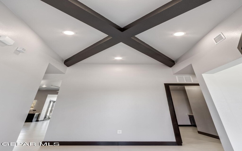 6416 CADENCE RIVER Drive, El Paso, TX 79932, 5 Habitaciones Habitaciones , ,3 BañosBaños,Residential,En Venta,6416 CADENCE RIVER Drive,0,935524