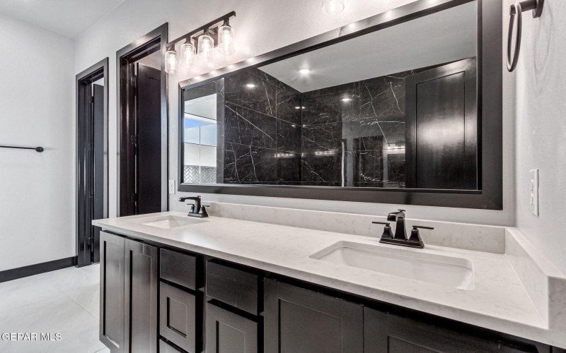 6416 CADENCE RIVER Drive, El Paso, TX 79932, 5 Habitaciones Habitaciones , ,3 BañosBaños,Residential,En Venta,6416 CADENCE RIVER Drive,0,935524