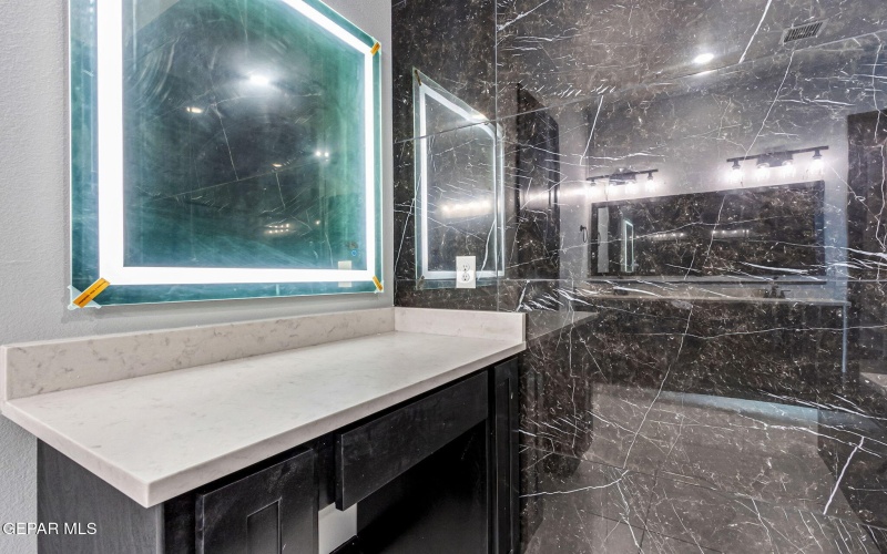 6416 CADENCE RIVER Drive, El Paso, TX 79932, 5 Habitaciones Habitaciones , ,3 BañosBaños,Residential,En Venta,6416 CADENCE RIVER Drive,0,935524