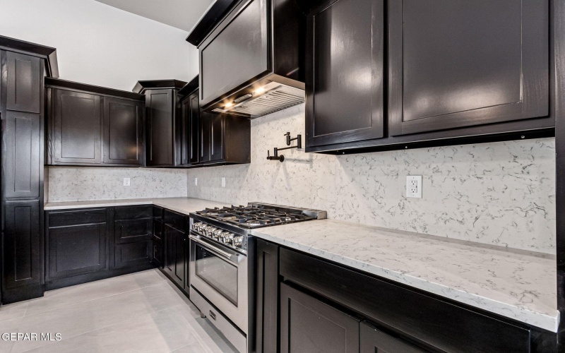 6416 CADENCE RIVER Drive, El Paso, TX 79932, 5 Habitaciones Habitaciones , ,3 BañosBaños,Residential,En Venta,6416 CADENCE RIVER Drive,0,935524