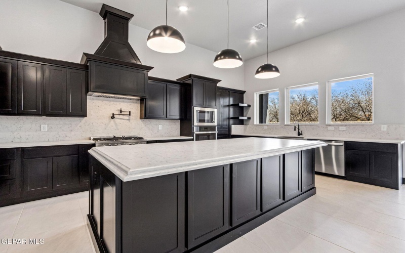 6416 CADENCE RIVER Drive, El Paso, TX 79932, 5 Habitaciones Habitaciones , ,3 BañosBaños,Residential,En Venta,6416 CADENCE RIVER Drive,0,935524