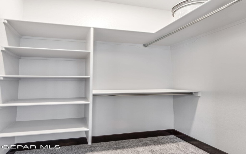 6416 CADENCE RIVER Drive, El Paso, TX 79932, 5 Habitaciones Habitaciones , ,3 BañosBaños,Residential,En Venta,6416 CADENCE RIVER Drive,0,935524