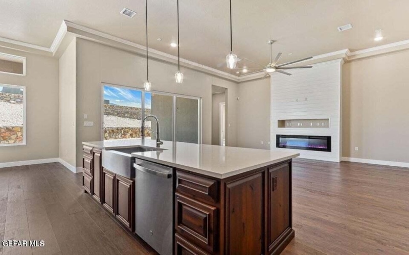 1848 CIMARRON PARK Place, El Paso, TX 79911, 5 Habitaciones Habitaciones , ,3 BañosBaños,Residential,En Venta,1848 CIMARRON PARK Place,0,935526