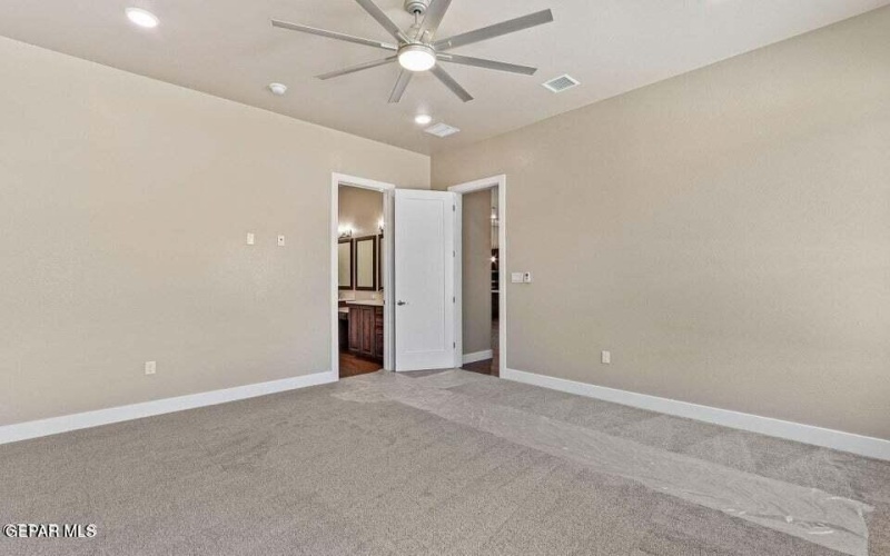 1848 CIMARRON PARK Place, El Paso, TX 79911, 5 Habitaciones Habitaciones , ,3 BañosBaños,Residential,En Venta,1848 CIMARRON PARK Place,0,935526