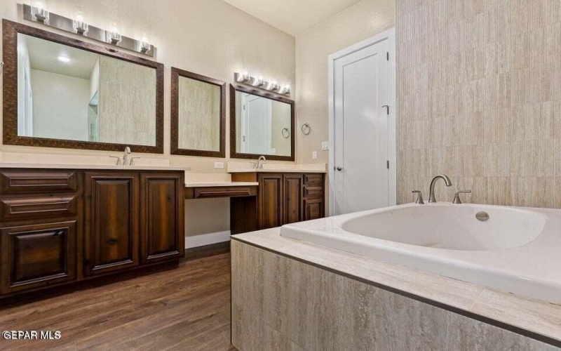 1848 CIMARRON PARK Place, El Paso, TX 79911, 5 Habitaciones Habitaciones , ,3 BañosBaños,Residential,En Venta,1848 CIMARRON PARK Place,0,935526