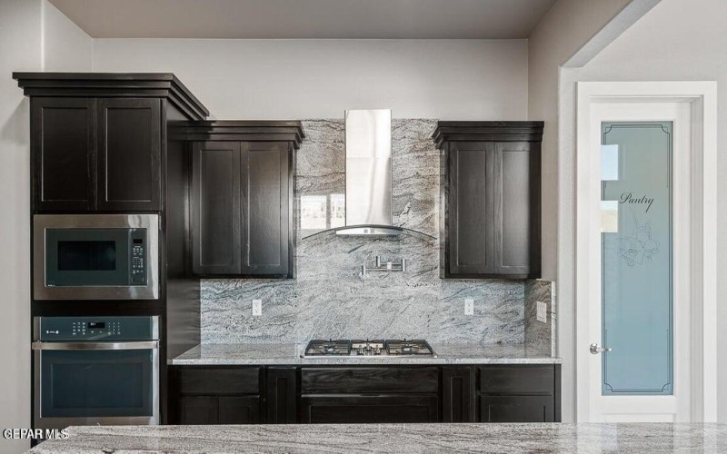 7353 CIMARRON RIM Drive, El Paso, TX 79911, 5 Habitaciones Habitaciones , ,5 BañosBaños,Residential,En Venta,7353 CIMARRON RIM Drive,0,935527