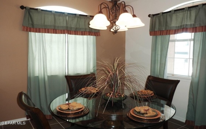 10704 Michael Irvin Street, El Paso, TX 79924, 3 Habitaciones Habitaciones , ,1 BañoBaños,Residential,En Venta,10704 Michael Irvin Street,0,935529