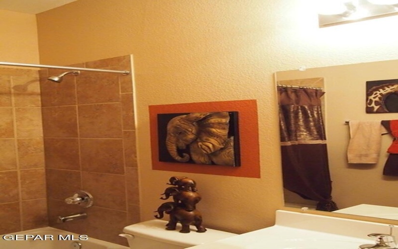 10704 Michael Irvin Street, El Paso, TX 79924, 3 Habitaciones Habitaciones , ,1 BañoBaños,Residential,En Venta,10704 Michael Irvin Street,0,935529