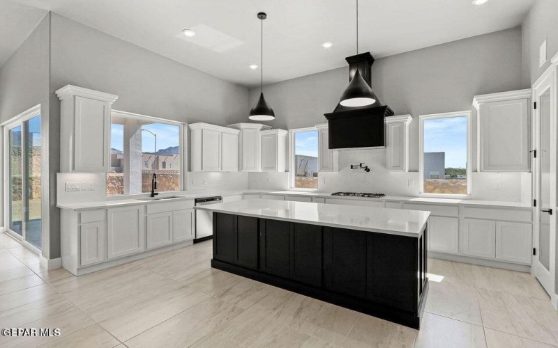 1836 CIMARRON PARK Drive, El Paso, TX 79911, 4 Habitaciones Habitaciones , ,3 BañosBaños,Residential,En Venta,1836 CIMARRON PARK Drive,0,935530