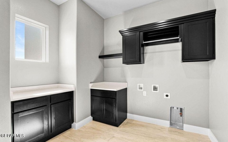 1836 CIMARRON PARK Drive, El Paso, TX 79911, 4 Habitaciones Habitaciones , ,3 BañosBaños,Residential,En Venta,1836 CIMARRON PARK Drive,0,935530