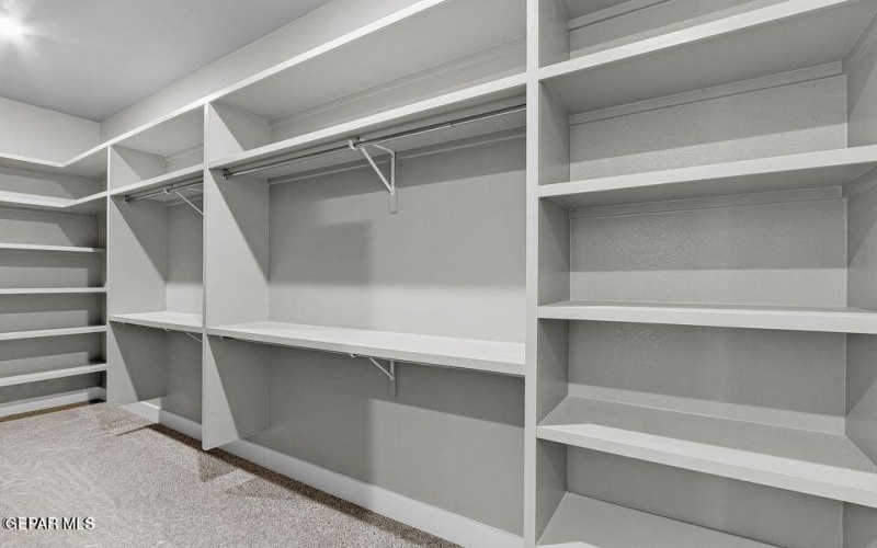 1836 CIMARRON PARK Drive, El Paso, TX 79911, 4 Habitaciones Habitaciones , ,3 BañosBaños,Residential,En Venta,1836 CIMARRON PARK Drive,0,935530