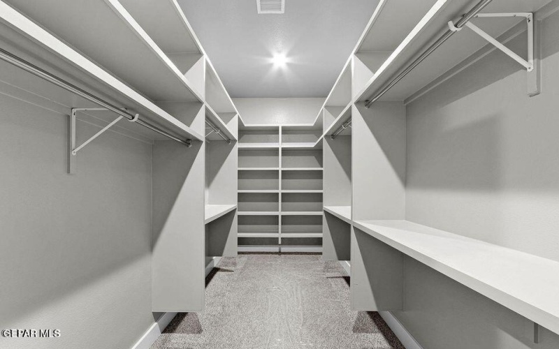 1836 CIMARRON PARK Drive, El Paso, TX 79911, 4 Habitaciones Habitaciones , ,3 BañosBaños,Residential,En Venta,1836 CIMARRON PARK Drive,0,935530