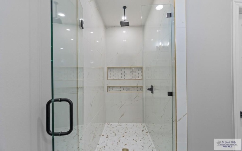 6133 POLANCO DR, BROWNSVILLE, TX 78526, 4 Bedrooms Bedrooms, ,5 BathroomsBathrooms,Residential,For Sale,6133 POLANCO DR,0,29770815