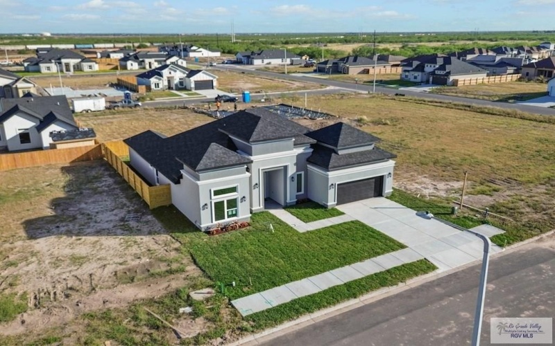 6133 POLANCO DR, BROWNSVILLE, TX 78526, 4 Bedrooms Bedrooms, ,5 BathroomsBathrooms,Residential,For Sale,6133 POLANCO DR,0,29770815