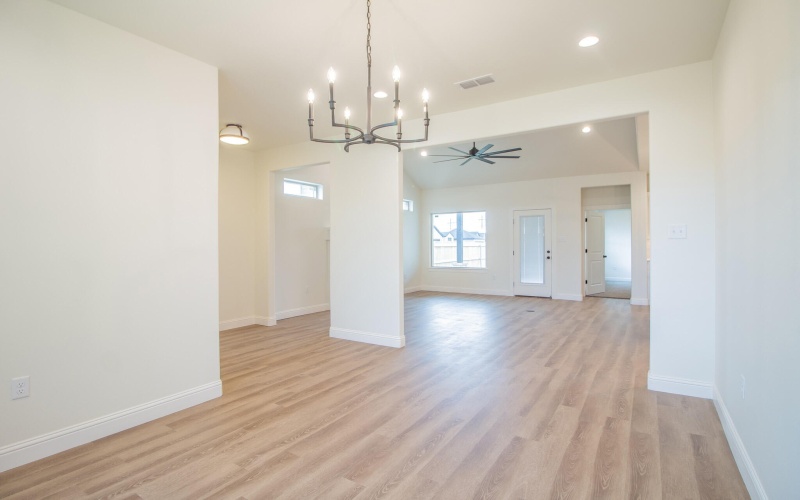 6901 13th Street, Lubbock, TX 79416, 3 Habitaciones Habitaciones , ,2 BañosBaños,Residential,En Venta,6901 13th Street,0,202564438