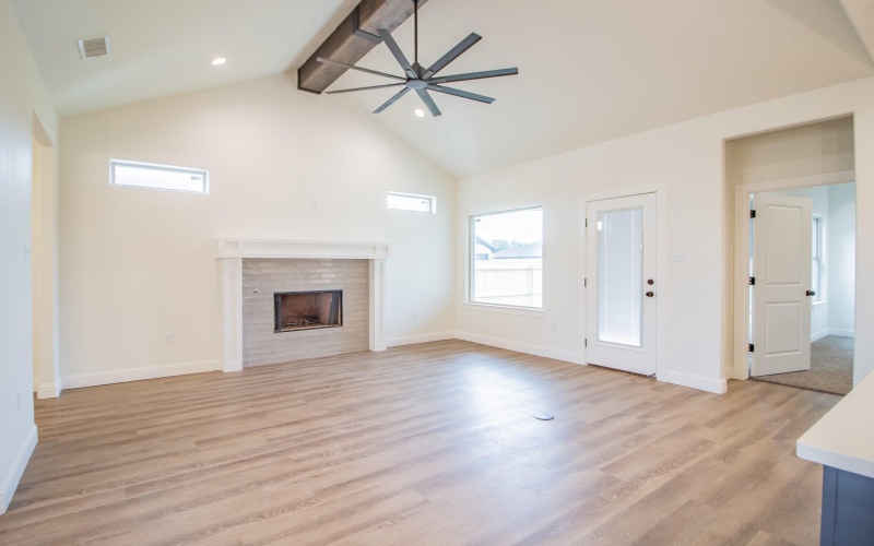 6901 13th Street, Lubbock, TX 79416, 3 Habitaciones Habitaciones , ,2 BañosBaños,Residential,En Venta,6901 13th Street,0,202564438