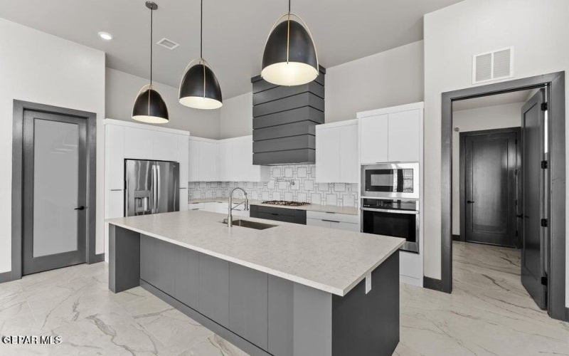 7321 Cimarron Rim Drive, El Paso, TX 79911, 4 Habitaciones Habitaciones , ,3 BañosBaños,Residential,En Venta,7321 Cimarron Rim Drive,0,935532