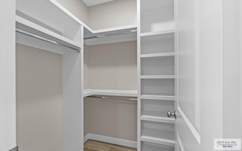 2456 CALLE MORENO, BROWNSVILLE, TX 78521, 3 Bedrooms Bedrooms, ,2 BathroomsBathrooms,Residential,For Sale,2456 CALLE MORENO,0,29769112