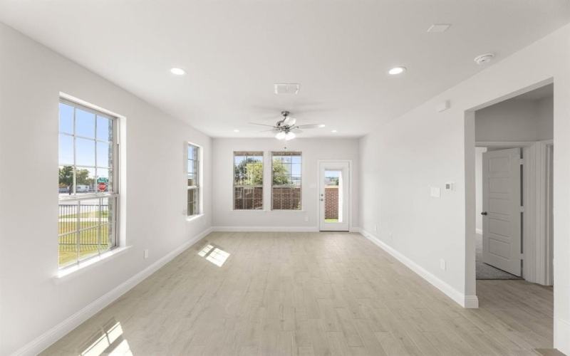 674 Sandiford Court, Mansfield, TX 76063, 3 Bedrooms Bedrooms, ,2 BathroomsBathrooms,Residential,For Sale,674 Sandiford Court,0,21015965