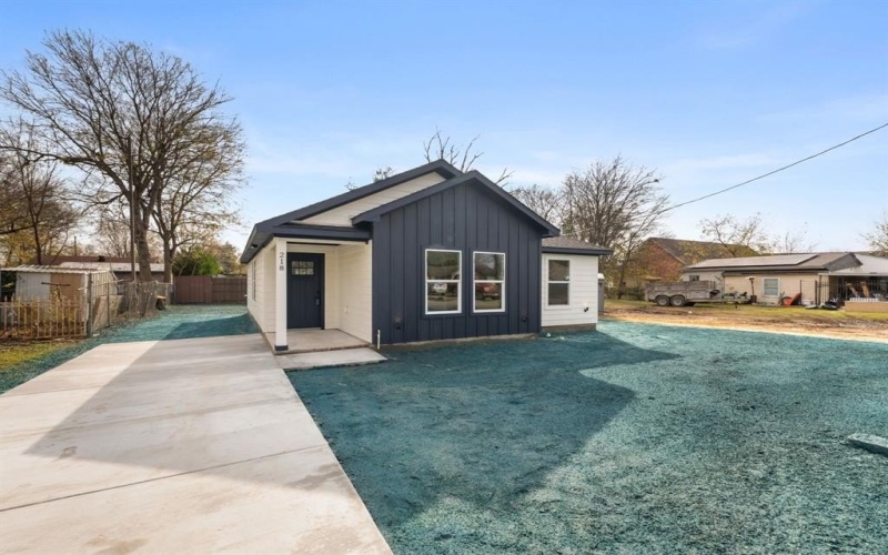 218 Chandler Street, Wilmer, TX 75172, 4 Habitaciones Habitaciones , ,2 BañosBaños,Residential,En Venta,218 Chandler Street,0,21137900