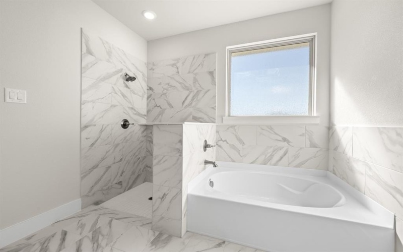 2340 Oak Knoll Drive, Palmer, TX 75152, 5 Habitaciones Habitaciones , ,3 BañosBaños,Residential,En Venta,2340 Oak Knoll Drive,0,21138312