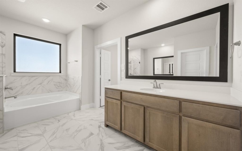 2301 Maywood Lane, Palmer, TX 75152, 5 Bedrooms Bedrooms, ,3 BathroomsBathrooms,Residential,For Sale,2301 Maywood Lane,0,21138315