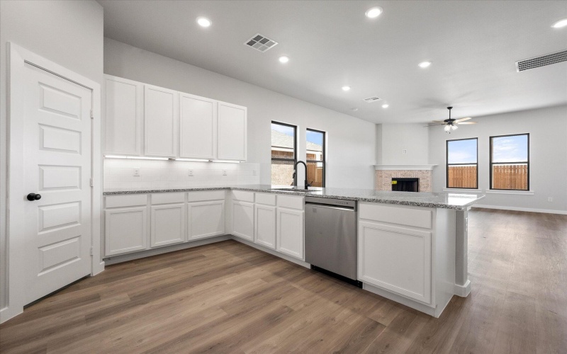 3103 140th Street, Lubbock, TX 79423, 3 Habitaciones Habitaciones , ,2 BañosBaños,Residential,En Venta,3103 140th Street,202551252