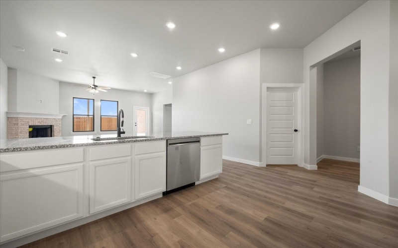 3103 140th Street, Lubbock, TX 79423, 3 Habitaciones Habitaciones , ,2 BañosBaños,Residential,En Venta,3103 140th Street,202551252