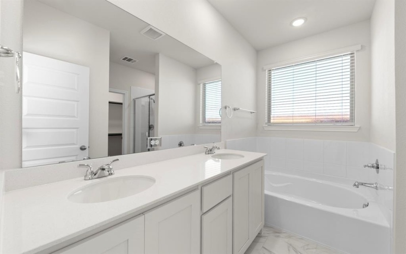 125 Pheasant Run Road, Terrell, TX 75160, 3 Habitaciones Habitaciones , ,2 BañosBaños,Residential,En Venta,125 Pheasant Run Road,0,21138327