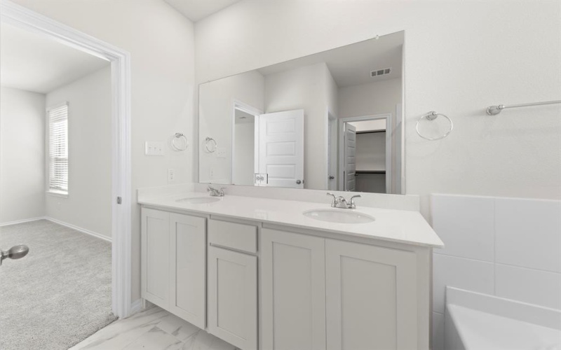 125 Pheasant Run Road, Terrell, TX 75160, 3 Habitaciones Habitaciones , ,2 BañosBaños,Residential,En Venta,125 Pheasant Run Road,0,21138327