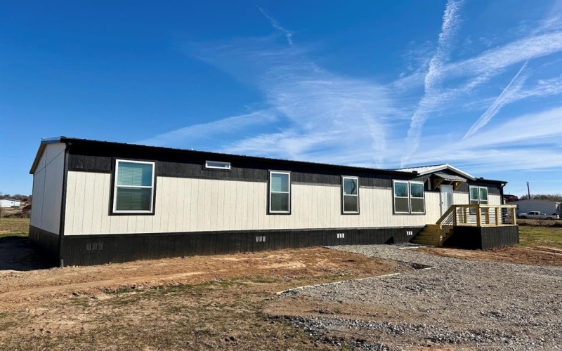 215 Salt Grass Circle, Poolville, TX 76487, 5 Bedrooms Bedrooms, ,3 BathroomsBathrooms,Residential,For Sale,215 Salt Grass Circle,0,21138363