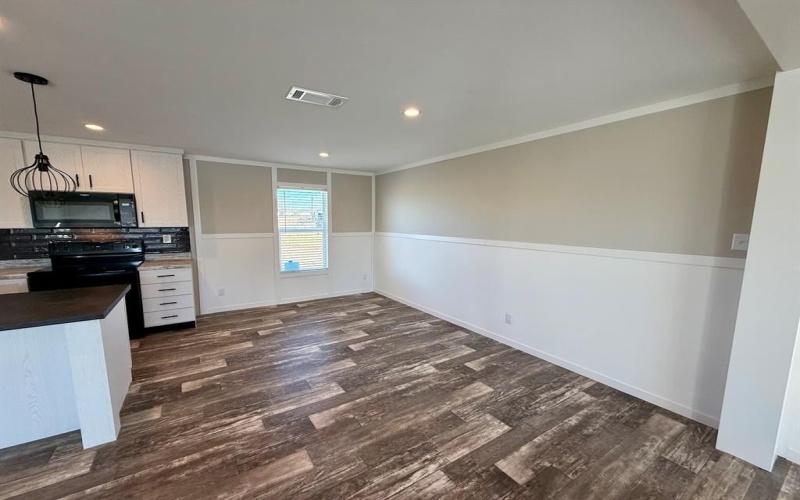 215 Salt Grass Circle, Poolville, TX 76487, 5 Bedrooms Bedrooms, ,3 BathroomsBathrooms,Residential,For Sale,215 Salt Grass Circle,0,21138363