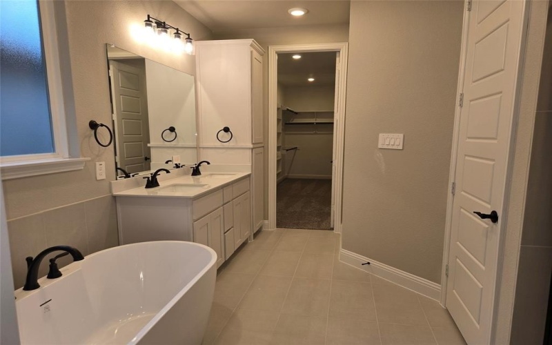 7208 Bayhill Lane, Rowlett, TX 75088, 4 Habitaciones Habitaciones , ,3 BañosBaños,Residential,En Venta,7208 Bayhill Lane,0,21138486