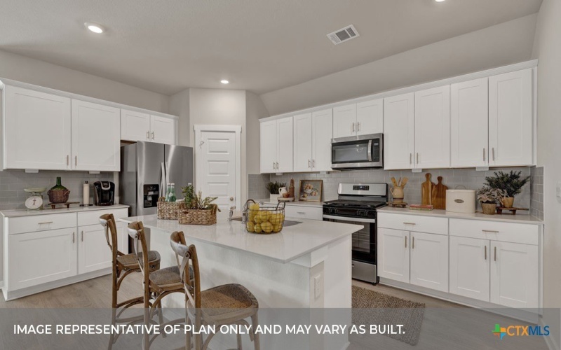 484 KOLBO CROSSING COVE Drive, Lockhart, TX 78644, 5 Habitaciones Habitaciones , ,3 BañosBaños,Residential,En Venta,484 KOLBO CROSSING COVE Drive,0,600611