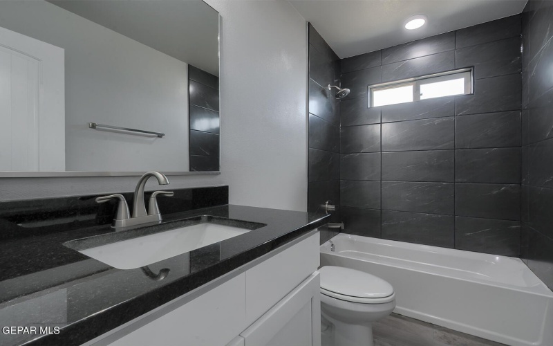 13892 Carolina Ponce Avenue, El Paso, TX 79928, 4 Bedrooms Bedrooms, ,2 BathroomsBathrooms,Residential,For Sale,13892 Carolina Ponce Avenue,0,935560