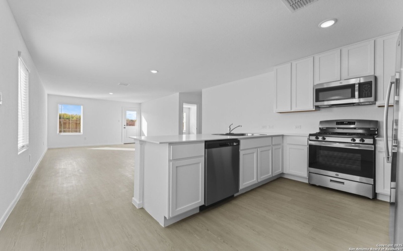 7226 Brownleaf dr, San Antonio, TX 78227, 3 Habitaciones Habitaciones , ,2 BañosBaños,Residential,En Venta,7226 Brownleaf dr,0,1930217