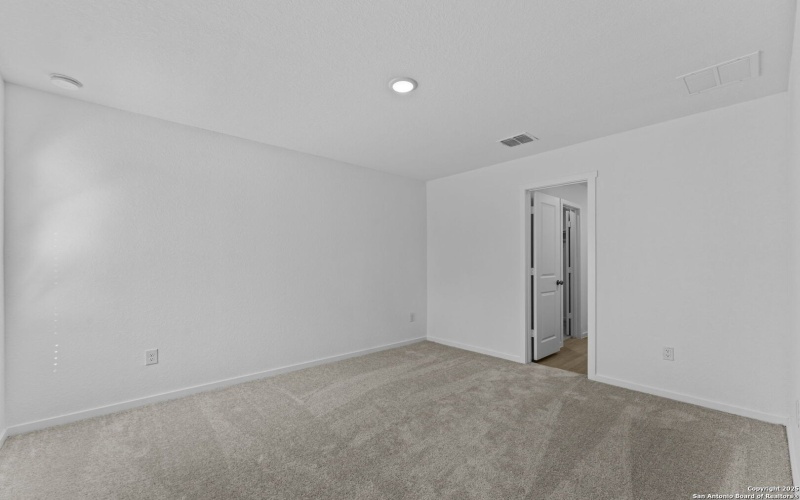 7242 Brownleaf dr, San Antonio, TX 78227, 4 Bedrooms Bedrooms, ,2 BathroomsBathrooms,Residential,For Sale,7242 Brownleaf dr,0,1930220