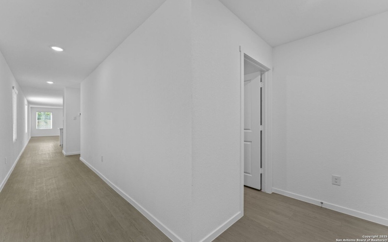 7242 Brownleaf dr, San Antonio, TX 78227, 4 Bedrooms Bedrooms, ,2 BathroomsBathrooms,Residential,For Sale,7242 Brownleaf dr,0,1930220