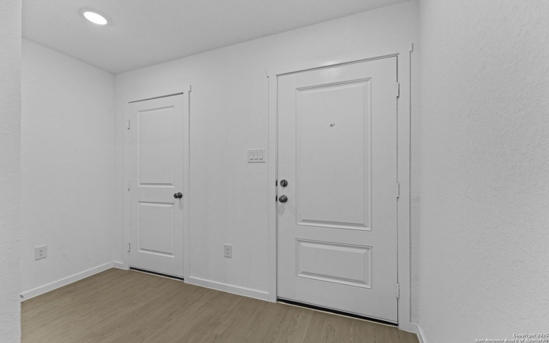 7242 Brownleaf dr, San Antonio, TX 78227, 4 Bedrooms Bedrooms, ,2 BathroomsBathrooms,Residential,For Sale,7242 Brownleaf dr,0,1930220