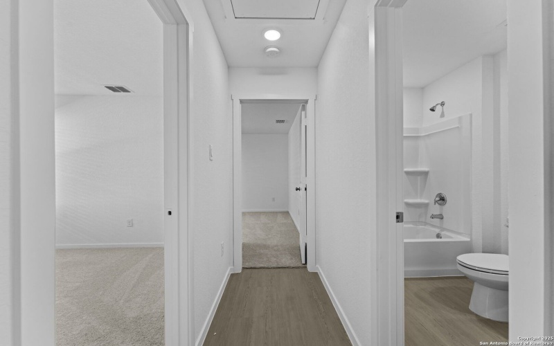 7242 Brownleaf dr, San Antonio, TX 78227, 4 Bedrooms Bedrooms, ,2 BathroomsBathrooms,Residential,For Sale,7242 Brownleaf dr,0,1930220