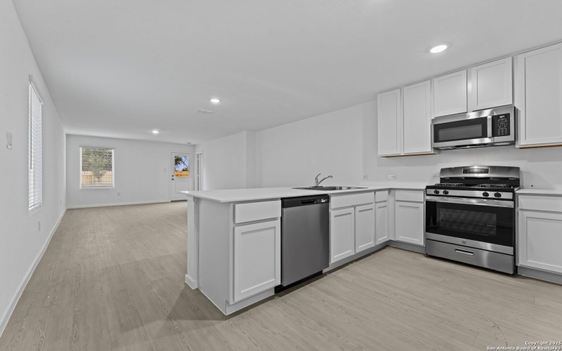 7250 Brownleaf dr, San Antonio, TX 78227, 4 Bedrooms Bedrooms, ,2 BathroomsBathrooms,Residential,For Sale,7250 Brownleaf dr,0,1930225