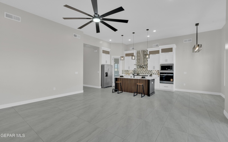 1353 Costanzo Place, El Paso, TX 79928, 4 Habitaciones Habitaciones , ,2 BañosBaños,Residential,En Venta,1353 Costanzo Place,0,935564