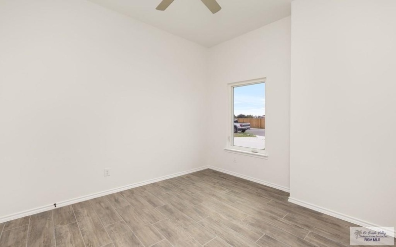 505 N SOPHIA ST, ELSA, TX 78543, 3 Habitaciones Habitaciones , ,2 BañosBaños,Residential,En Venta,505 N SOPHIA ST,0,29769618