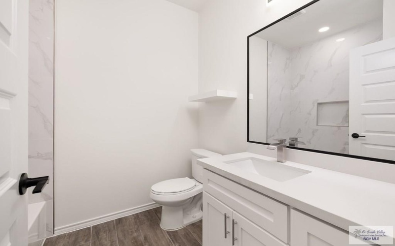 505 N SOPHIA ST, ELSA, TX 78543, 3 Habitaciones Habitaciones , ,2 BañosBaños,Residential,En Venta,505 N SOPHIA ST,0,29769618