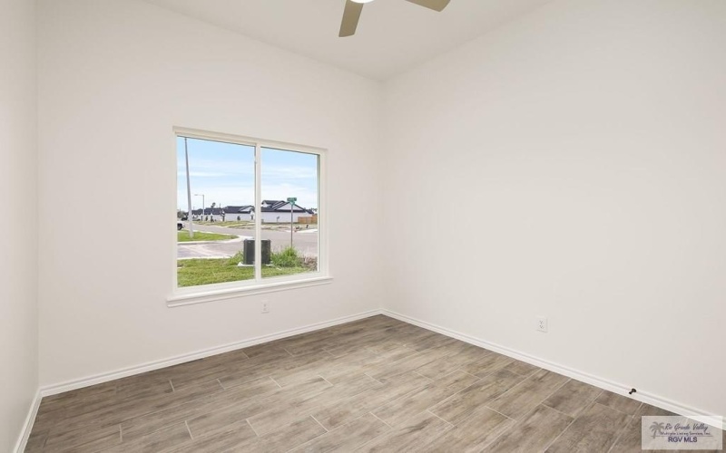 505 N SOPHIA ST, ELSA, TX 78543, 3 Habitaciones Habitaciones , ,2 BañosBaños,Residential,En Venta,505 N SOPHIA ST,0,29769618