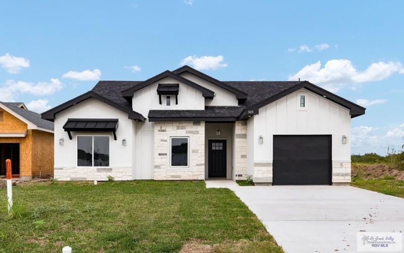 505 N SOPHIA ST, ELSA, TX 78543, 3 Habitaciones Habitaciones , ,2 BañosBaños,Residential,En Venta,505 N SOPHIA ST,0,29769618