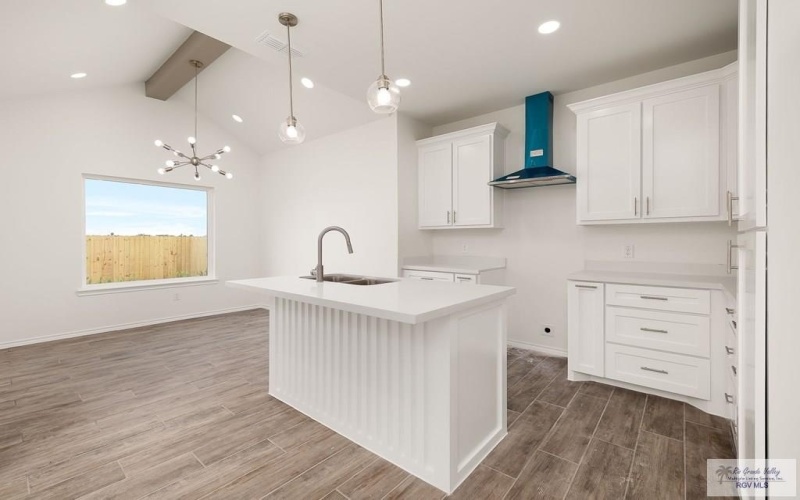 505 N SOPHIA ST, ELSA, TX 78543, 3 Habitaciones Habitaciones , ,2 BañosBaños,Residential,En Venta,505 N SOPHIA ST,0,29769618